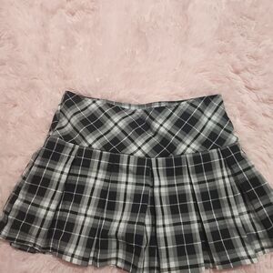 Urban Heritage Black & White Plaid Pleated Skater Skirt